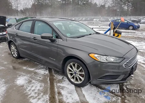 2017 Ford Fusion Se Hybrid z USA, uszkodzony, nr VIN 3FA6P0LU7HR135935